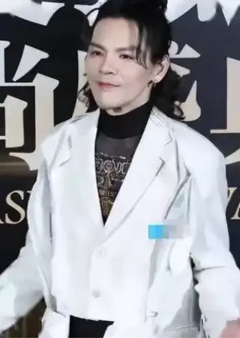 140万英镑