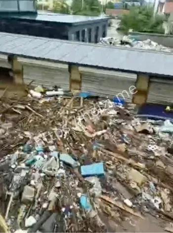 特大洪水