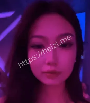 李雯