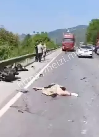 摩托飙车