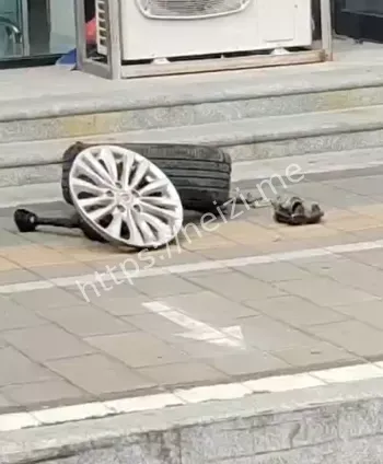 车轮爆胎
