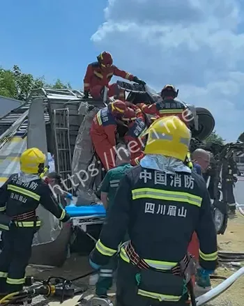 多车碰撞