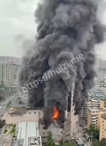 电瓶爆炸