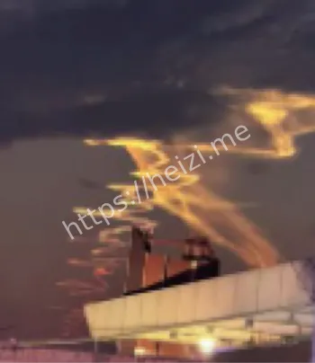 网友热议不明飞行物火箭轨迹